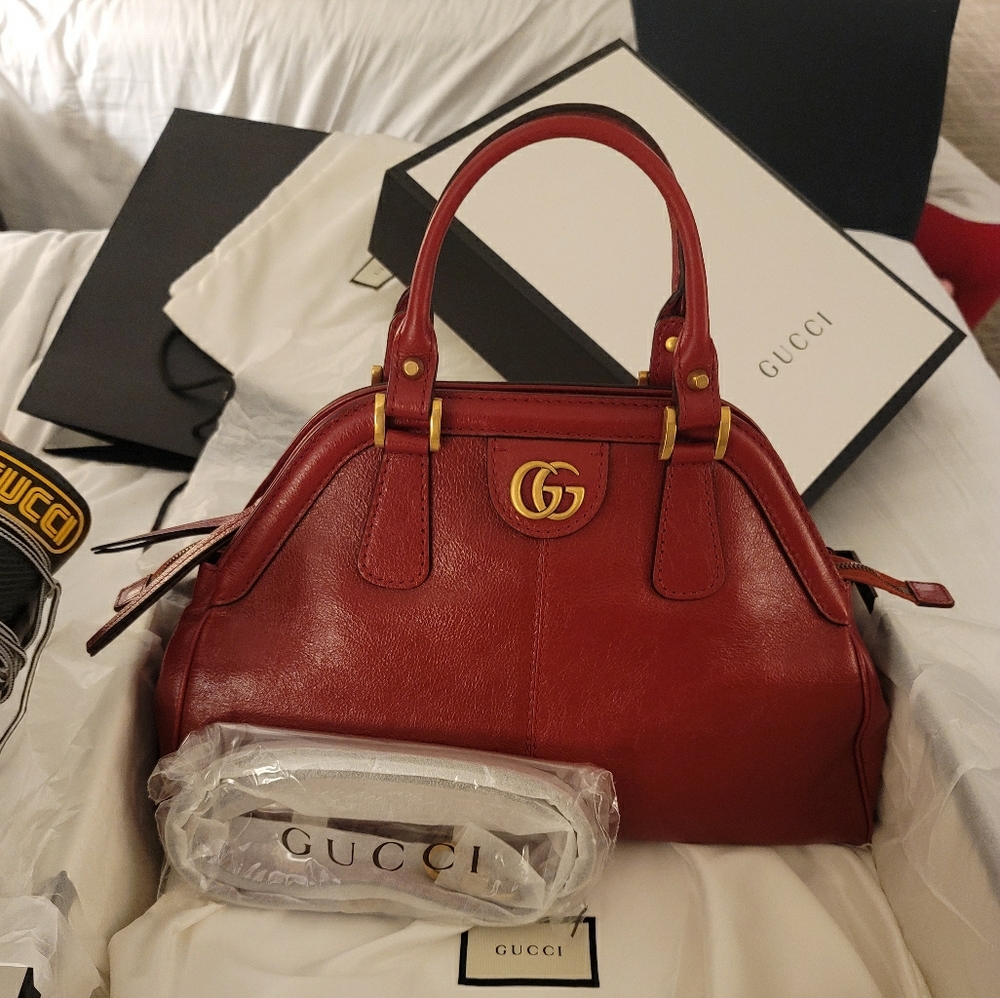 SOLD Gucci Re(belle)